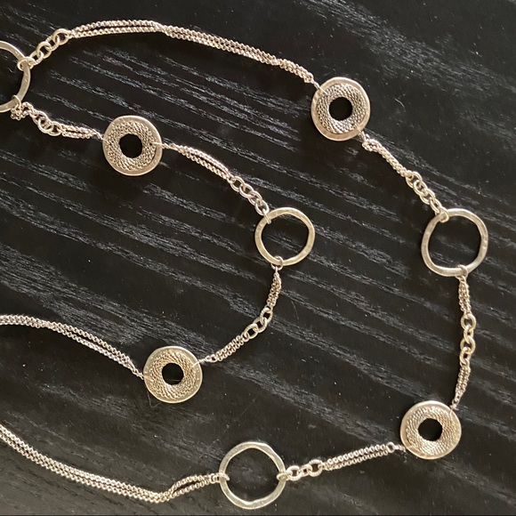 *SALE* LOFT Silver Circle Necklace - Picture 7 of 7